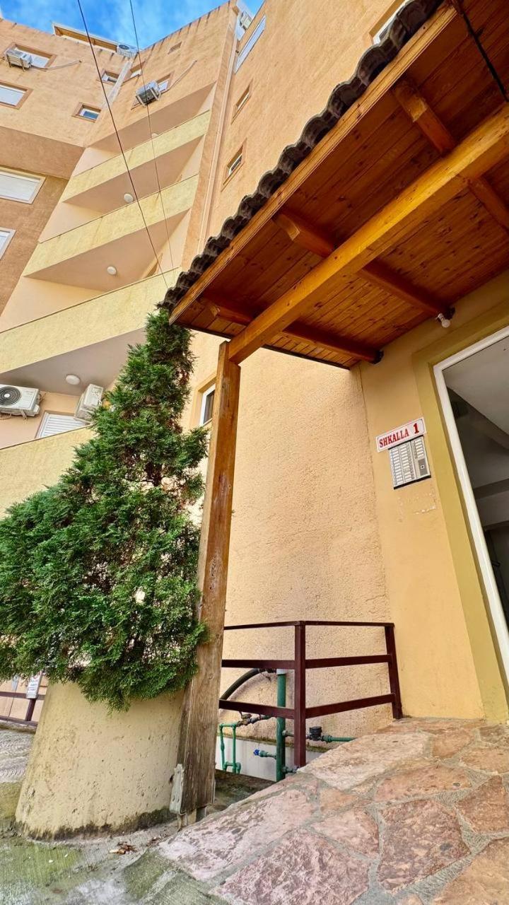 Del Mar Sea View Apartment Sarandë Exteriör bild