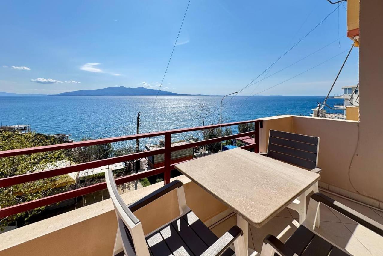 Del Mar Sea View Apartment Sarandë Exteriör bild