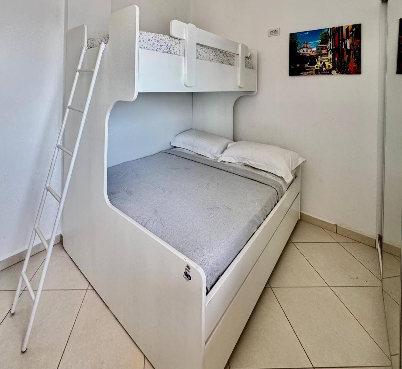 Del Mar Sea View Apartment Sarandë Exteriör bild