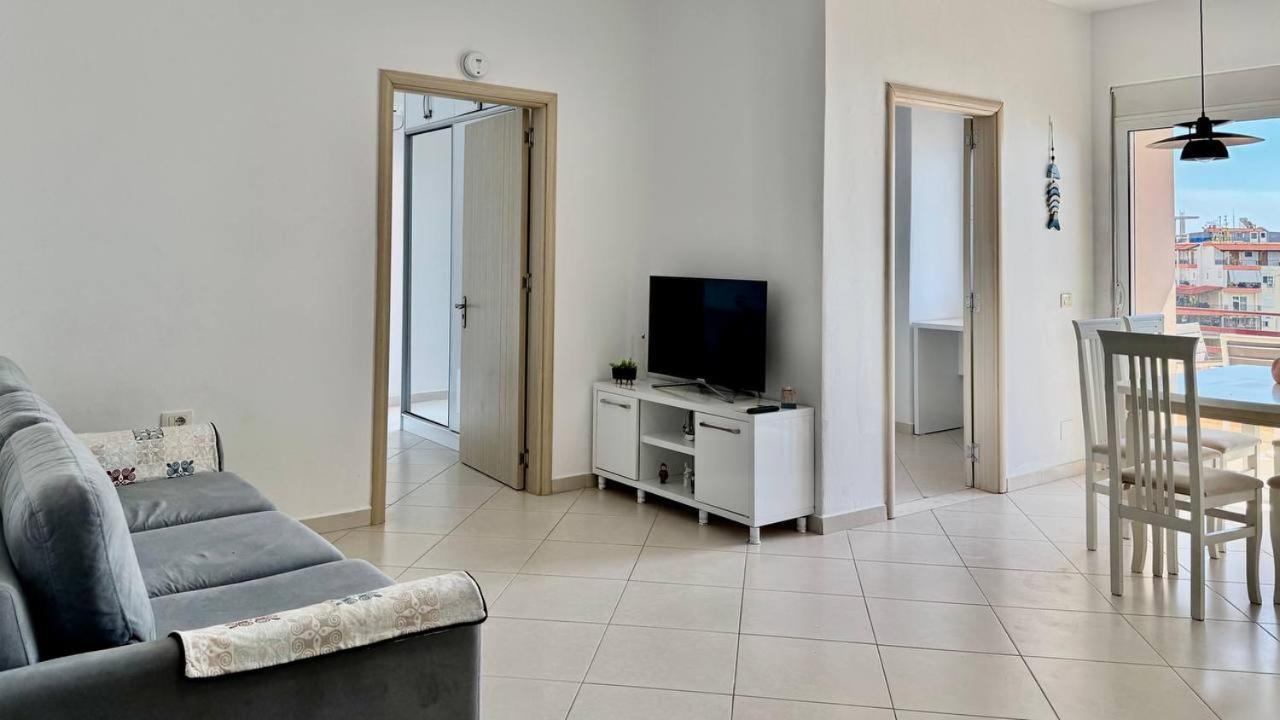 Del Mar Sea View Apartment Sarandë Exteriör bild