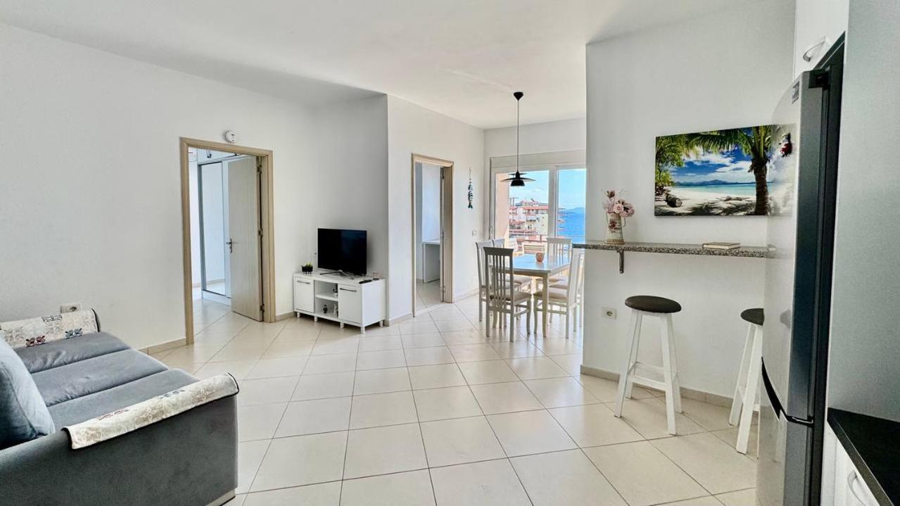 Del Mar Sea View Apartment Sarandë Exteriör bild